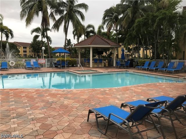 4650 Saint Croix LN 725, Naples, FL 34109