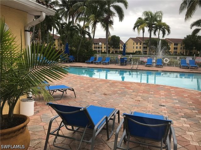 4650 Saint Croix LN 725, Naples, FL 34109