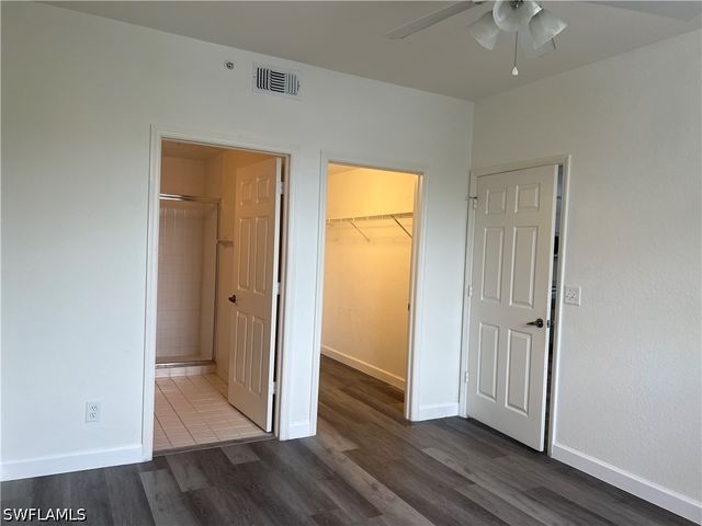 4650 Saint Croix LN 725, Naples, FL 34109