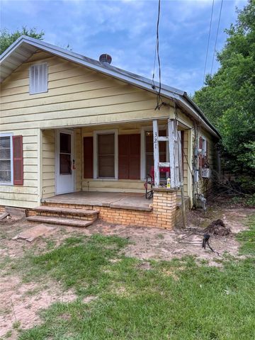 321 Sycamore Street, Grapeland, TX 75844