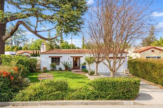 11117 Kling Street, West Toluca Lake, CA 91602