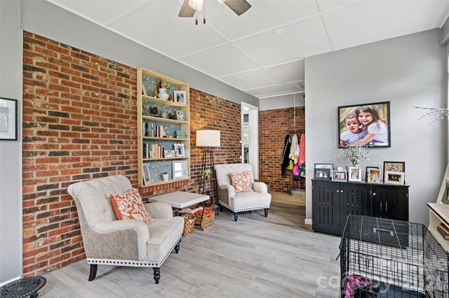 204 Quail Hollow Road, Marion, NC 28752