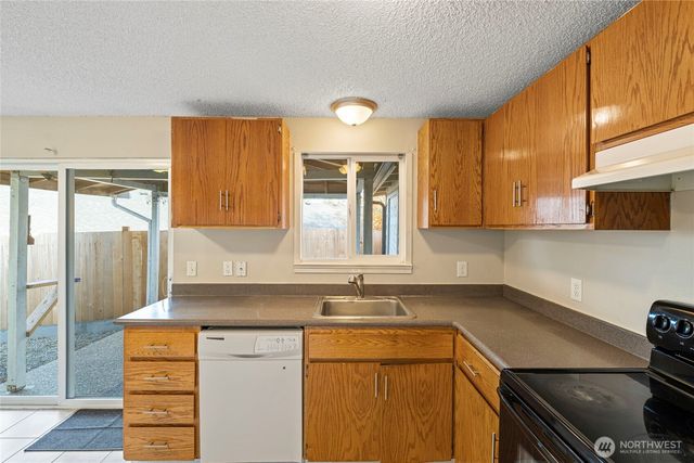 28602 46th Avenue S, Auburn, WA 98001