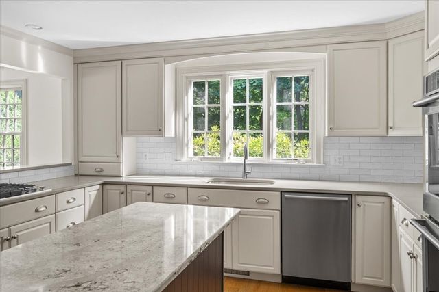 144 Stetson Rd, Norwell, MA 02061