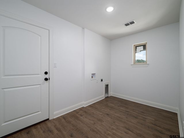 574 CR 2745, Mineola, TX 75773