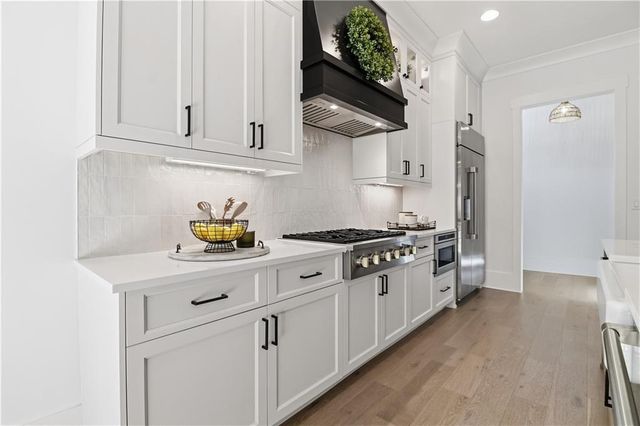 124 Chateau Place, Woodstock, GA 30188