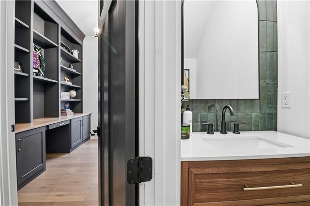 124 Chateau Place, Woodstock, GA 30188