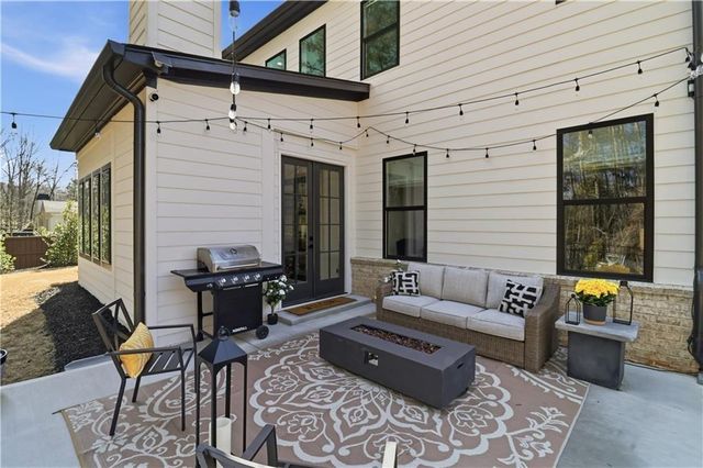 124 Chateau Place, Woodstock, GA 30188