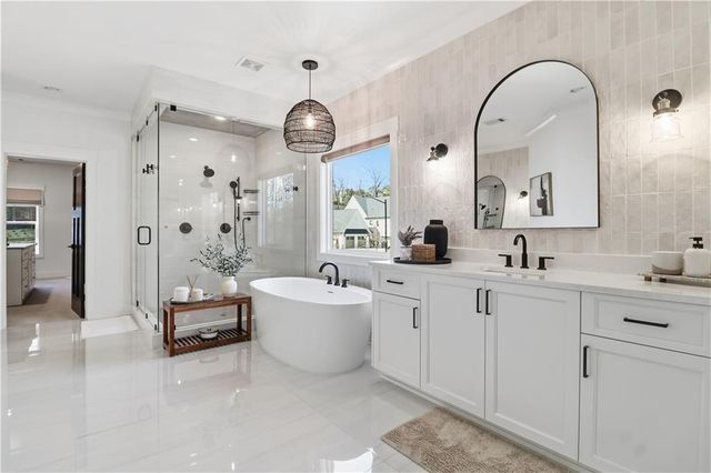 124 Chateau Place, Woodstock, GA 30188