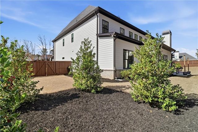 124 Chateau Place, Woodstock, GA 30188