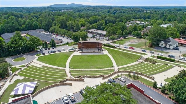 124 Chateau Place, Woodstock, GA 30188