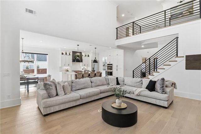 124 Chateau Place, Woodstock, GA 30188