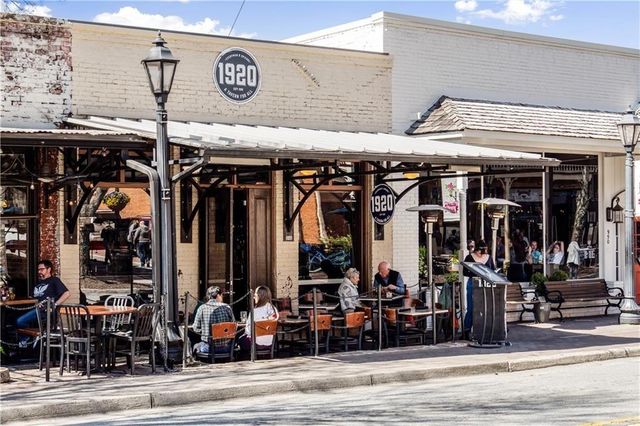 124 Chateau Place, Woodstock, GA 30188