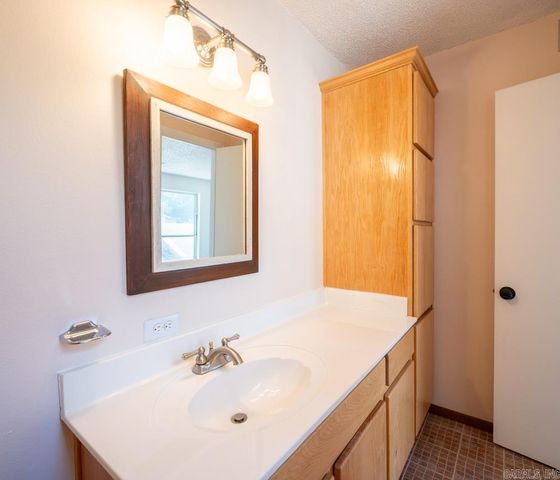 31 Hampshire Circle, Little Rock, AR 72212