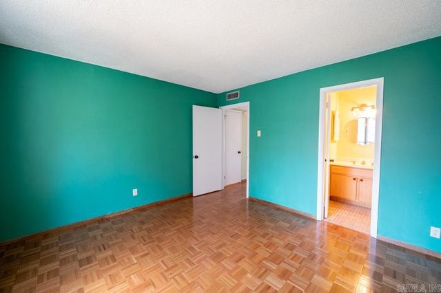 31 Hampshire Circle, Little Rock, AR 72212