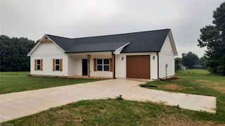 1019 Kennedy Street, Yadkinville, NC 27055