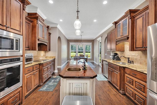 232 Harbor Pointe Drive, Brunswick, GA 31523