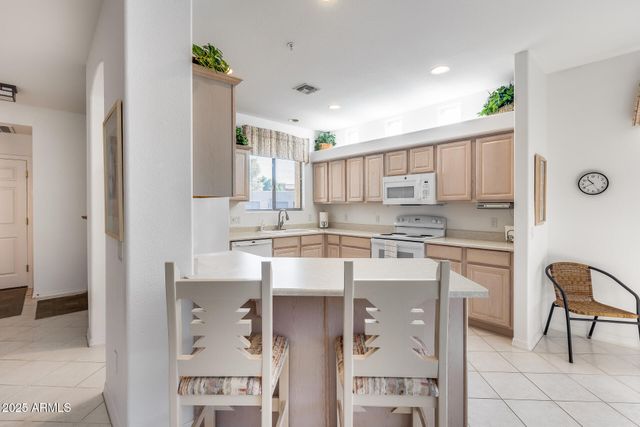 13606 N CAMBRIA Drive 103, Fountain Hills, AZ 85268