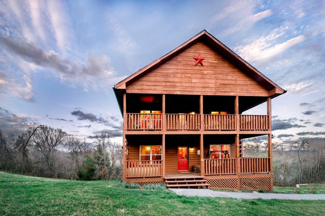410 Oak Sky Way, Sevierville, TN 37876
