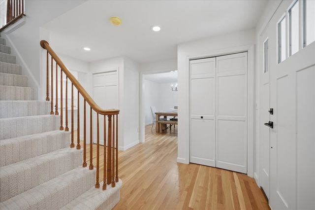 8 Tommy's Ln, Freetown, MA 02717