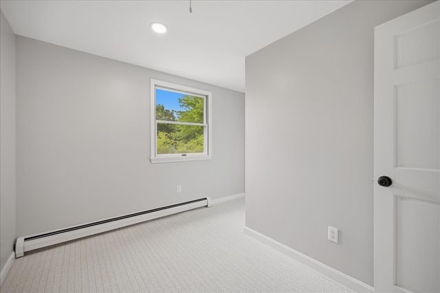 8 Tommy's Ln, Freetown, MA 02717