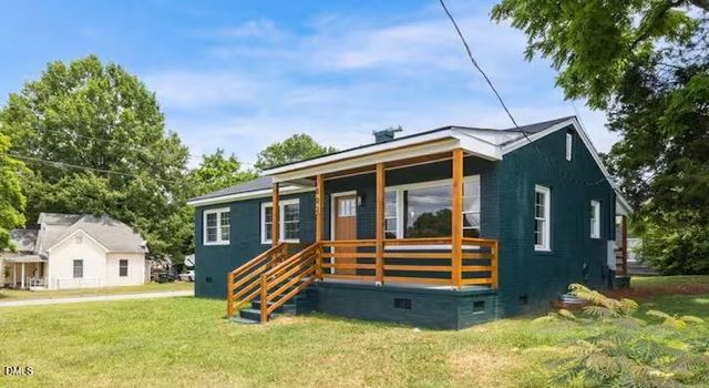802 Maple Avenue, Burlington, NC 27215
