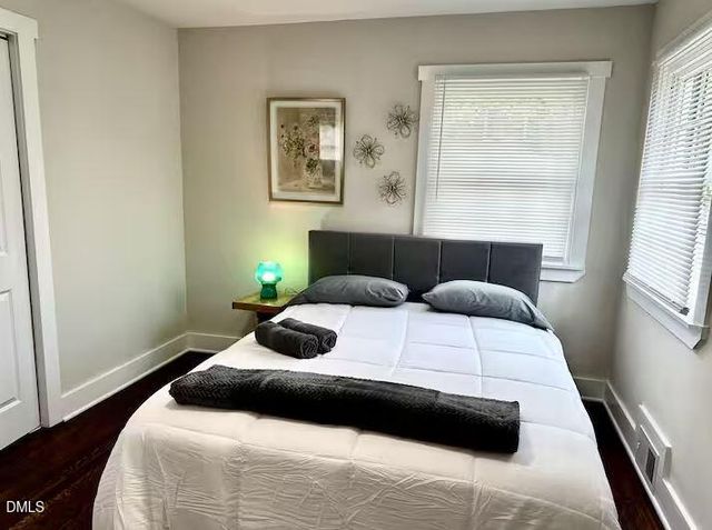 802 Maple Avenue, Burlington, NC 27215