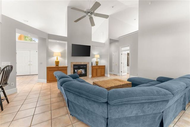 593 Cross Creek Drive, Toccoa, GA 30577