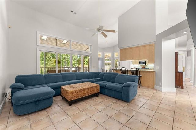 593 Cross Creek Drive, Toccoa, GA 30577