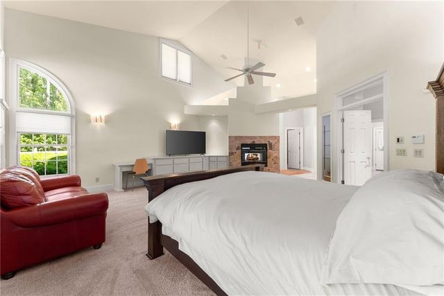 593 Cross Creek Drive, Toccoa, GA 30577