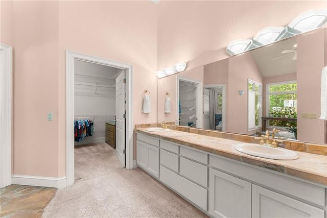 593 Cross Creek Drive, Toccoa, GA 30577