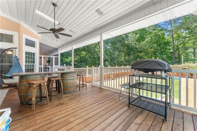 593 Cross Creek Drive, Toccoa, GA 30577