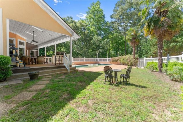 593 Cross Creek Drive, Toccoa, GA 30577