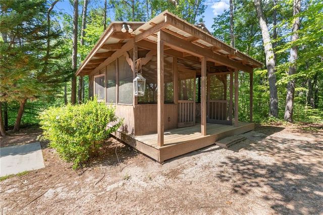593 Cross Creek Drive, Toccoa, GA 30577