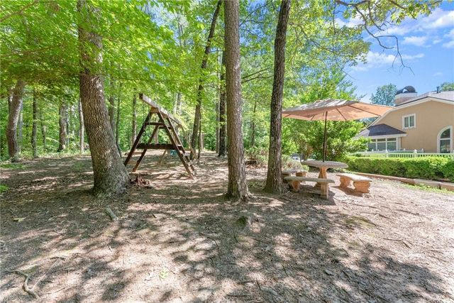 593 Cross Creek Drive, Toccoa, GA 30577
