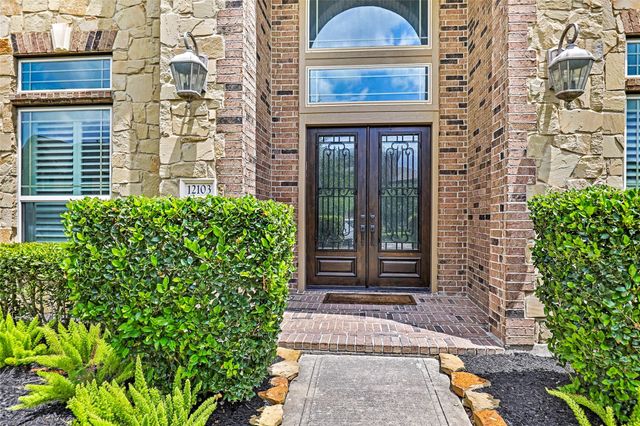 12103 Chisel Ridge, Pearland, TX 77584