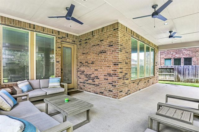 12103 Chisel Ridge, Pearland, TX 77584