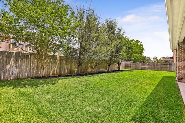 12103 Chisel Ridge, Pearland, TX 77584