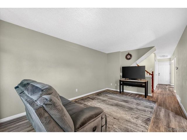 6476 Welch Ct, Arvada, CO 80004