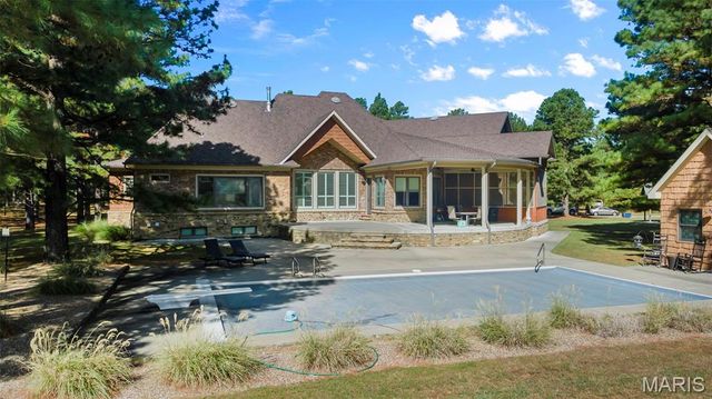 1355 Ridgeway Circle, Benton, MO 63736