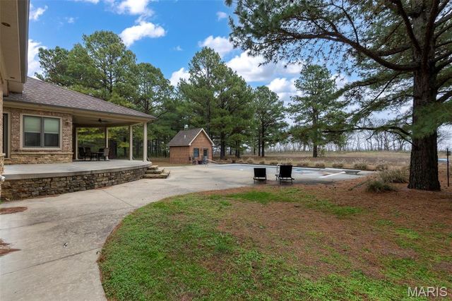 1355 Ridgeway Circle, Benton, MO 63736