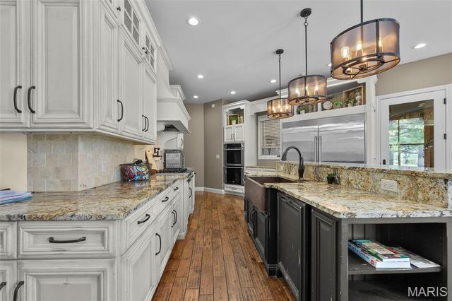 1355 Ridgeway Circle, Benton, MO 63736