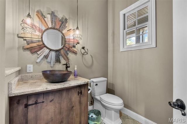 1355 Ridgeway Circle, Benton, MO 63736