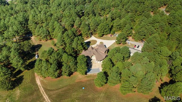 1355 Ridgeway Circle, Benton, MO 63736