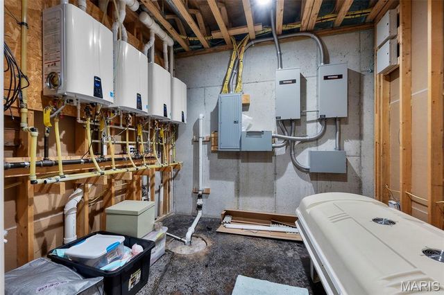 1355 Ridgeway Circle, Benton, MO 63736