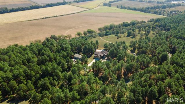 1355 Ridgeway Circle, Benton, MO 63736