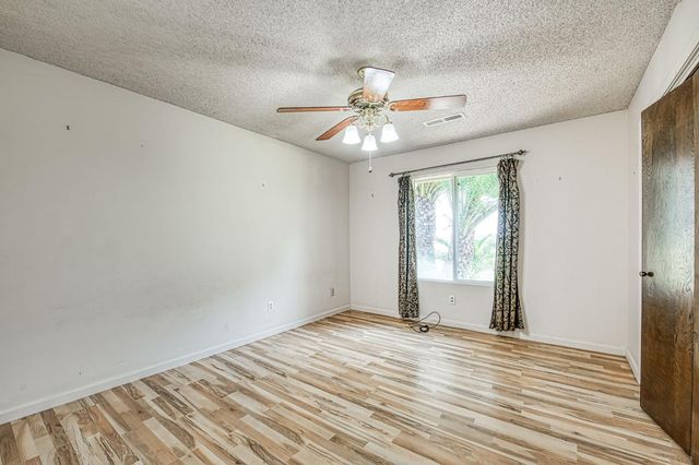 7881 N Thompson Avenue, Clovis, CA 93619