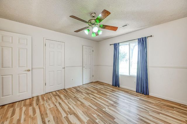 7881 N Thompson Avenue, Clovis, CA 93619