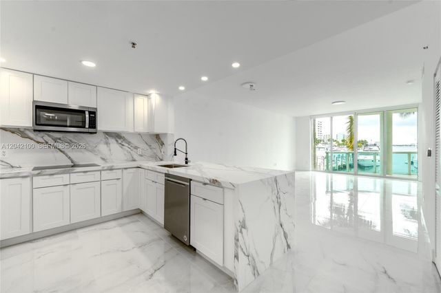 7914 Harbor Island Dr 106, North Bay Village, FL 33141