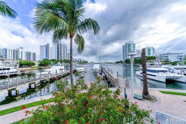 7914 Harbor Island Dr 106, North Bay Village, FL 33141